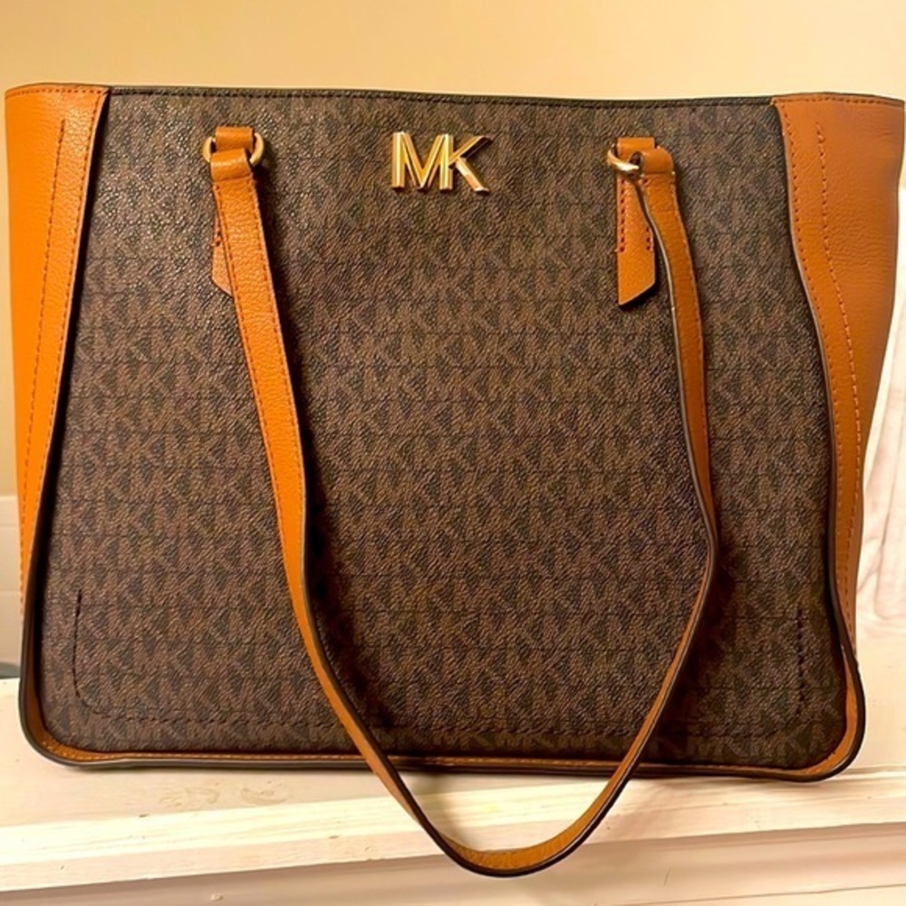 Michael Kors Sylvia Top Zip Brown MK BRN/Luggage Medium Tote - NWT